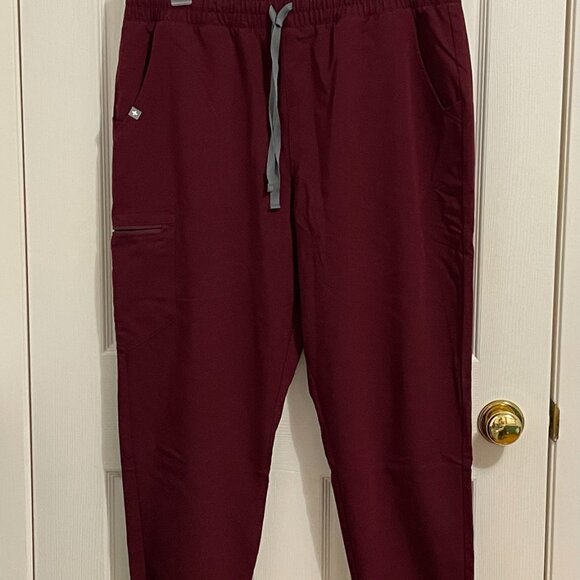 FIGS Scrub Set (Burgundy) Size XL - Picture 3 of 4